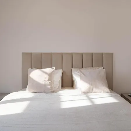 Quiet Minimalist By Innorental * ريغا